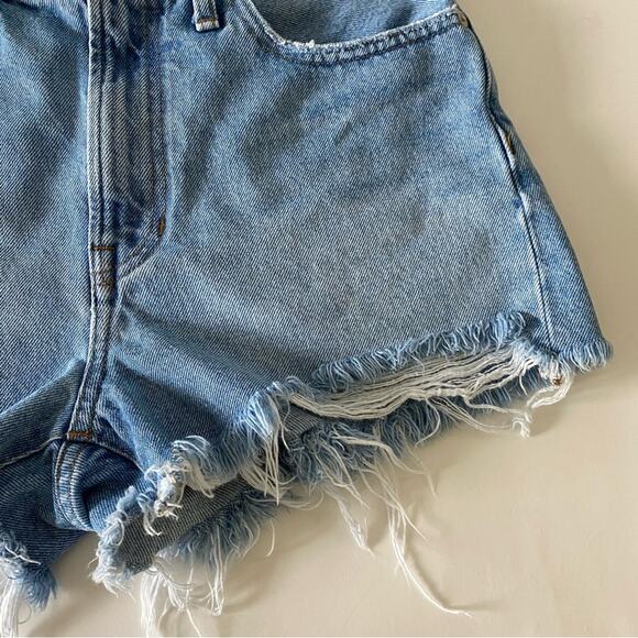 Madewell The Perfect Jean Short in Hedrick Wash Size 27 Raw Hem High Rise - Picture 5 of 16